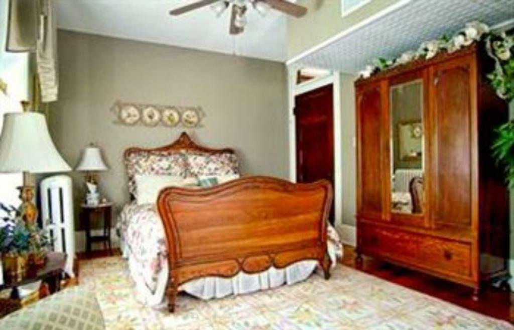 Hawthorn Bed And Breakfast Independence Ngoại thất bức ảnh