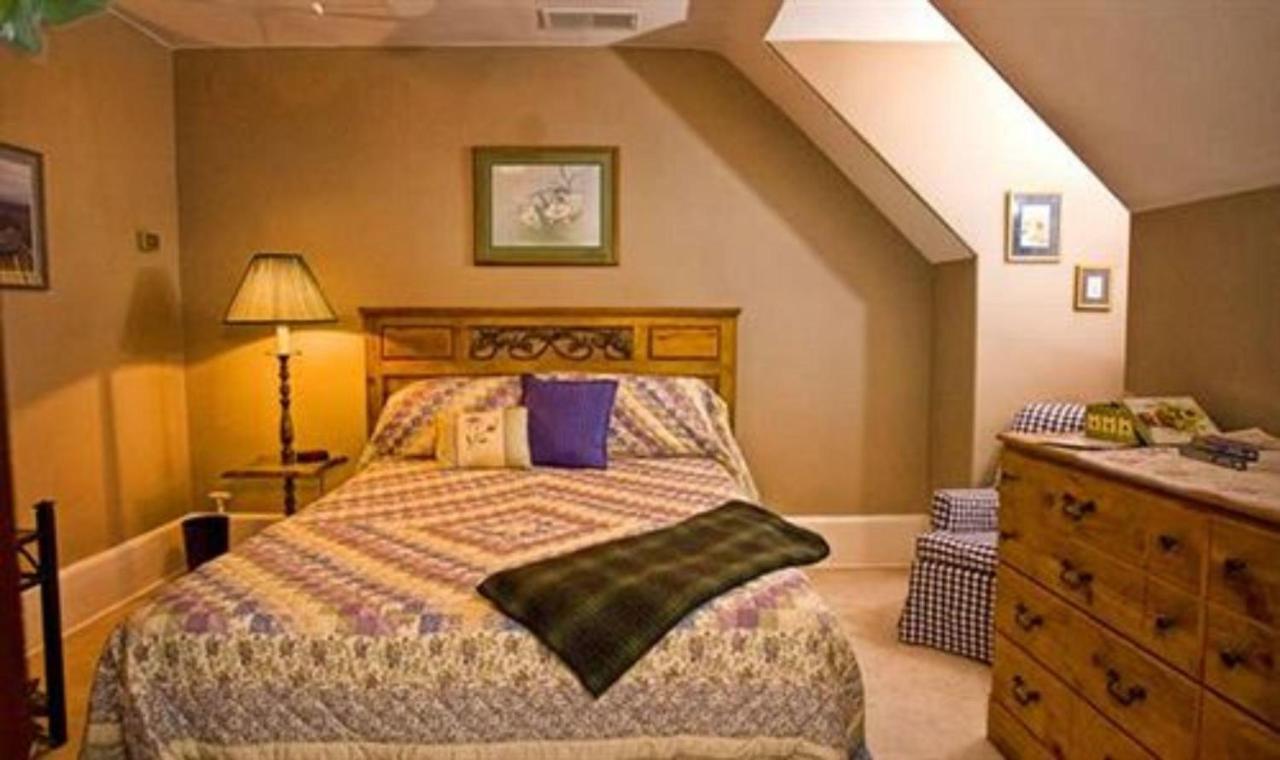 Hawthorn Bed And Breakfast Independence Ngoại thất bức ảnh